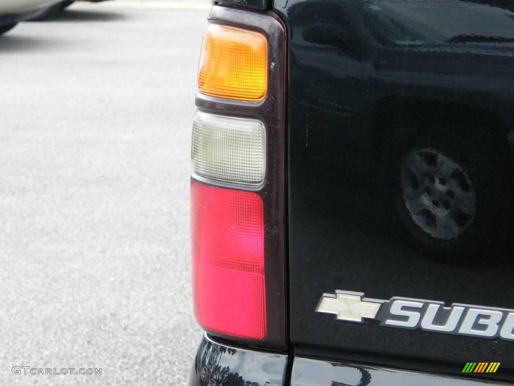 2005 Suburban 1500 Z71 4x4 - Black / Tan/Neutral photo #10