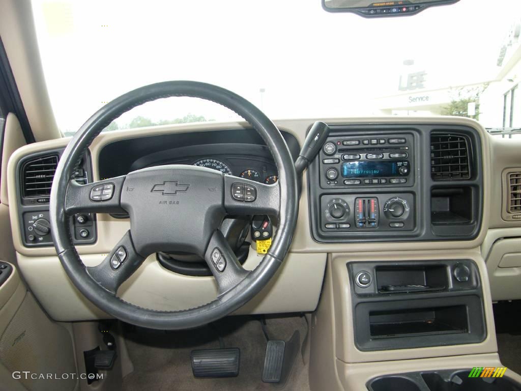 2005 Suburban 1500 Z71 4x4 - Black / Tan/Neutral photo #15