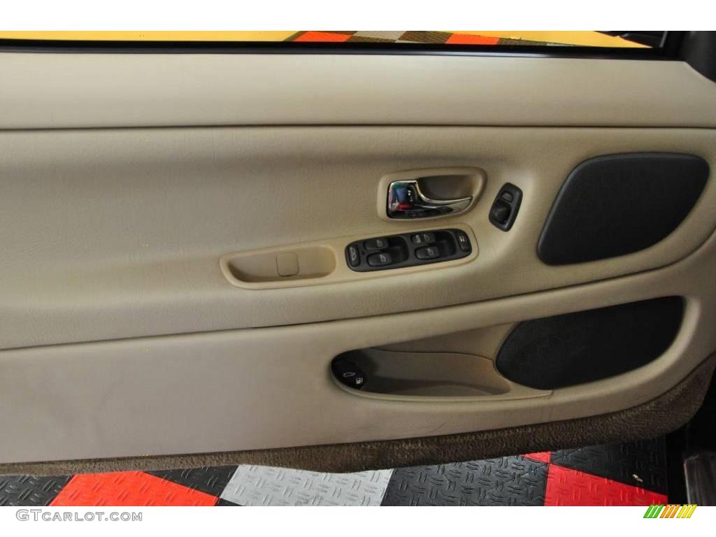 2000 C70 HT Convertible - Black / Beige photo #11