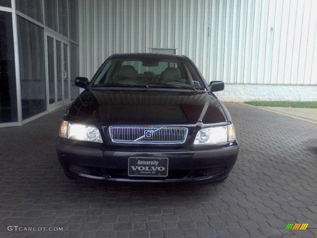 2001 S40 1.9T - Midnight Black Metallic / Taupe/Light Taupe photo #2