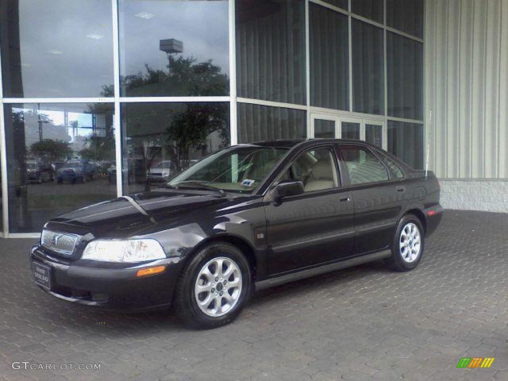 2001 S40 1.9T - Midnight Black Metallic / Taupe/Light Taupe photo #3