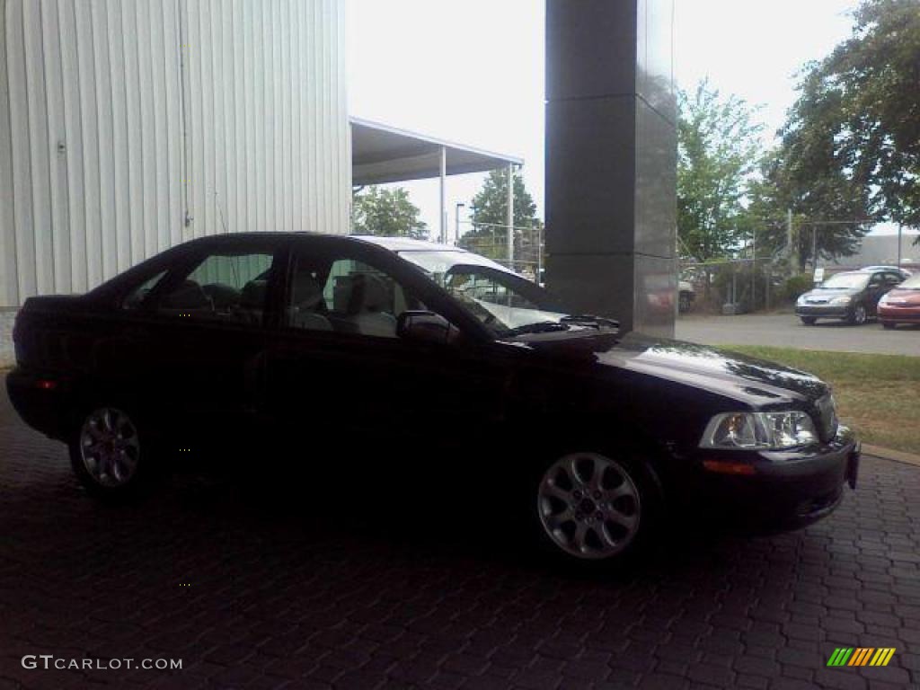 2001 S40 1.9T - Midnight Black Metallic / Taupe/Light Taupe photo #4