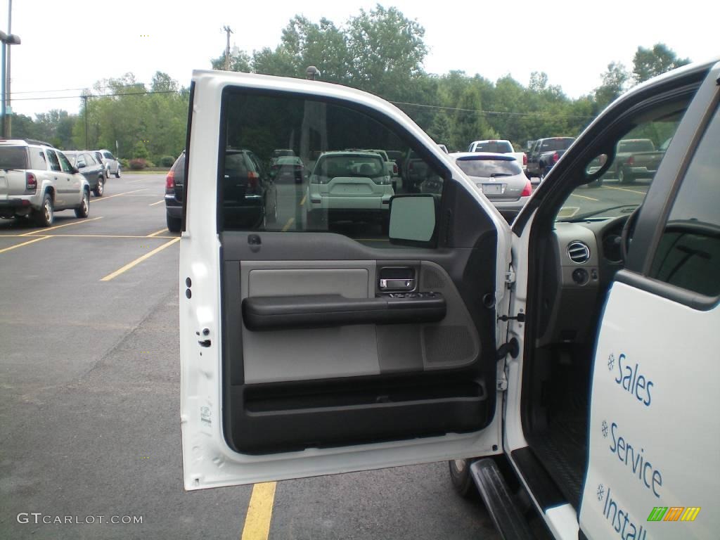 2006 F150 FX4 SuperCab 4x4 - Oxford White / Medium/Dark Flint photo #8