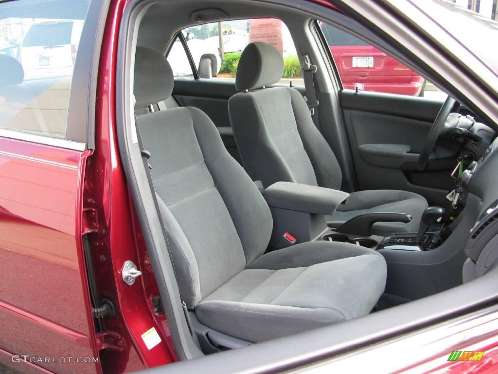 2006 Accord SE Sedan - Redondo Red Pearl / Gray photo #8