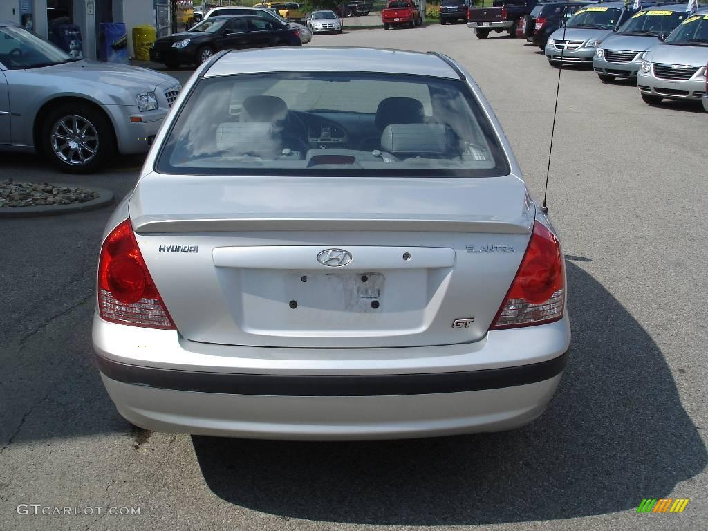 2004 Elantra GT Sedan - Sterling Silver / Gray photo #3