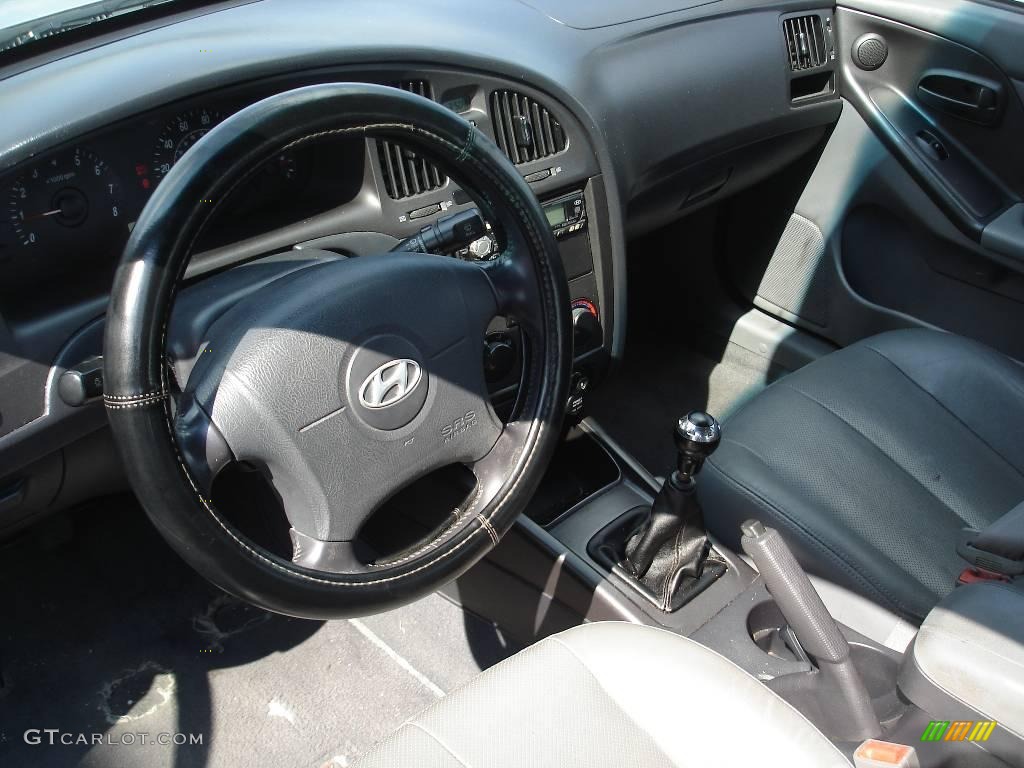 2004 Elantra GT Sedan - Sterling Silver / Gray photo #7