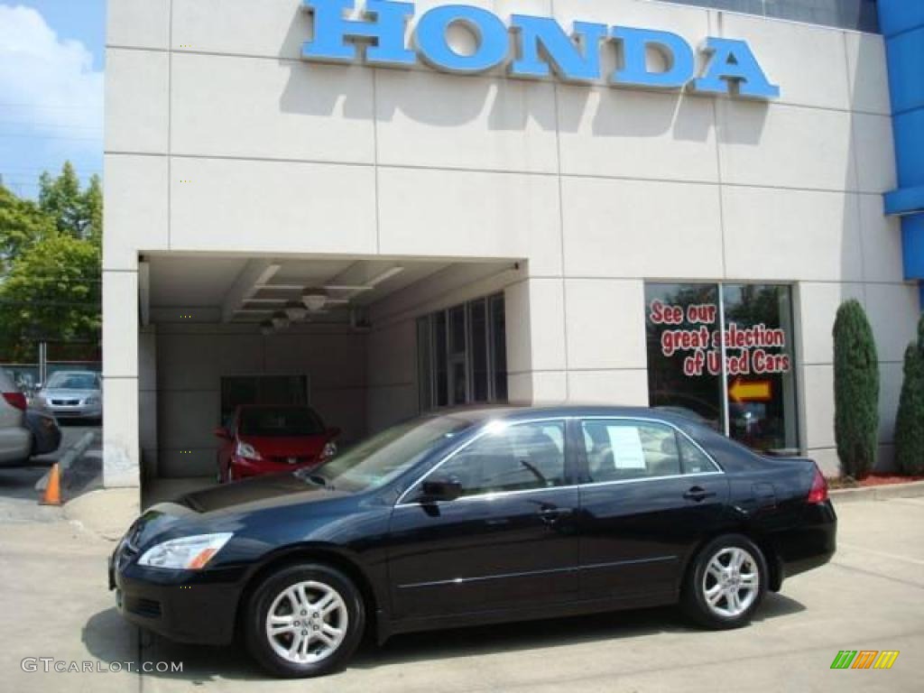 2006 Accord SE Sedan - Nighthawk Black Pearl / Ivory photo #1