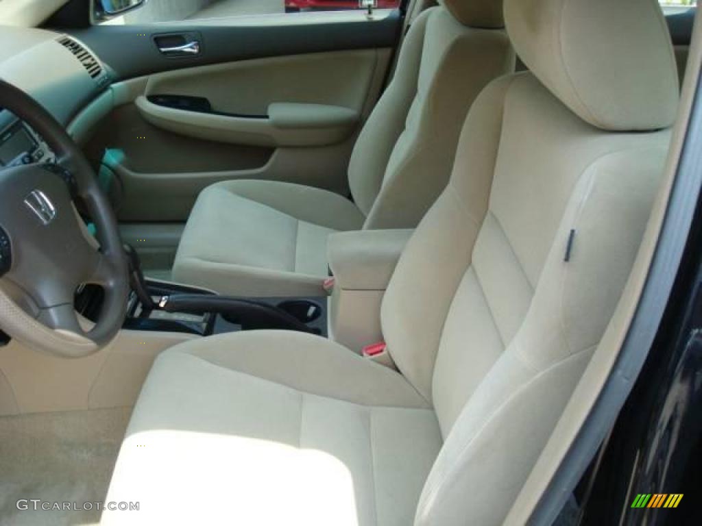 2006 Accord SE Sedan - Nighthawk Black Pearl / Ivory photo #10