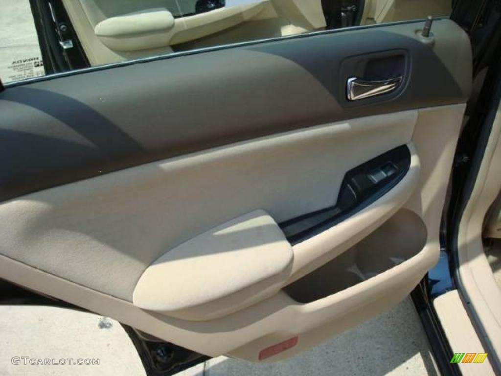 2006 Accord SE Sedan - Nighthawk Black Pearl / Ivory photo #13