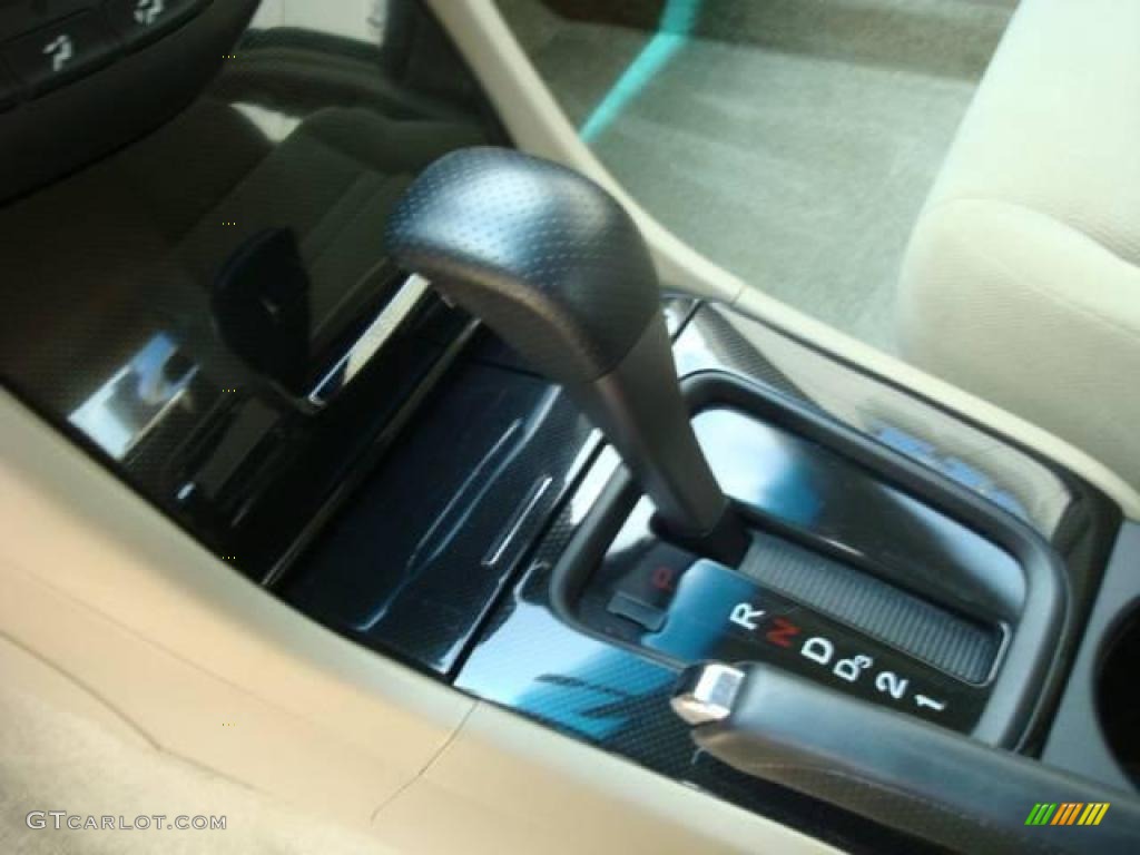 2006 Accord SE Sedan - Nighthawk Black Pearl / Ivory photo #16