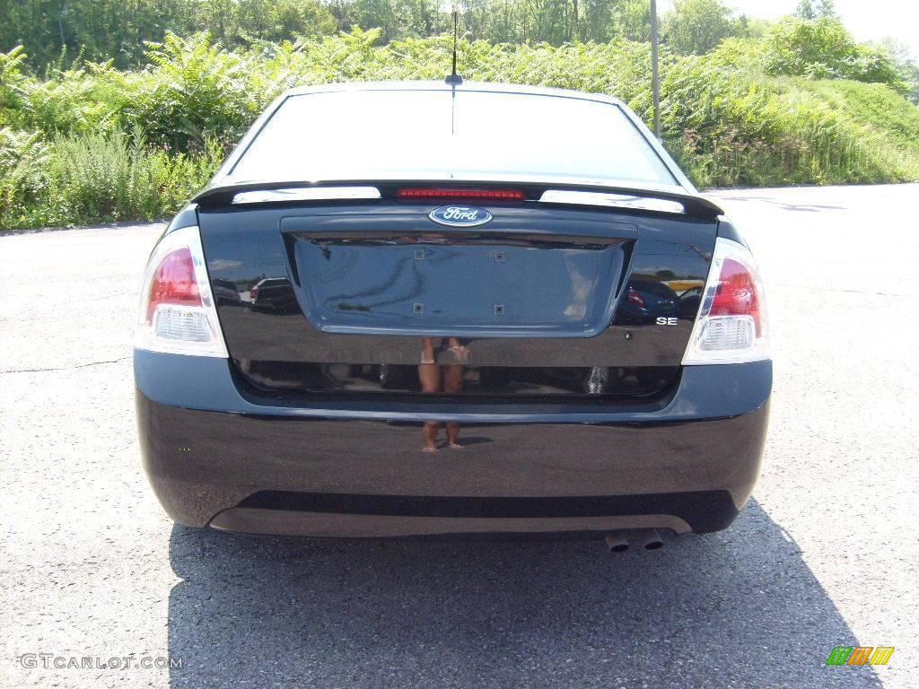 2007 Fusion SE - Black / Charcoal Black photo #6