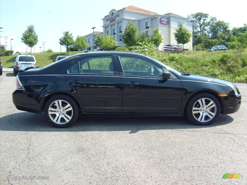 2007 Fusion SE - Black / Charcoal Black photo #8