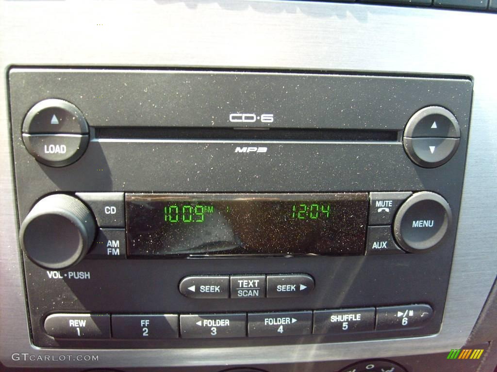 2007 Fusion SE - Black / Charcoal Black photo #19
