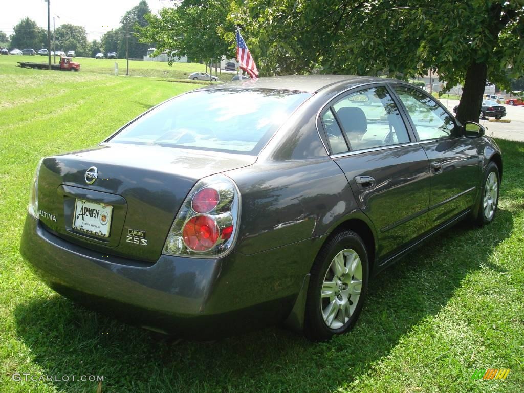 2005 Altima 2.5 S - Smoke Metallic / Frost Gray photo #7