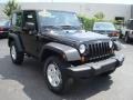 Black - Wrangler X 4x4 Photo No. 4