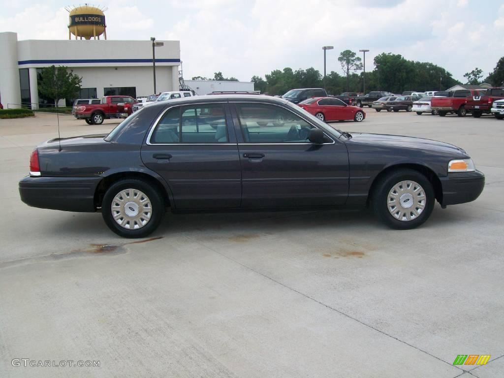 2005 Crown Victoria  - Midnight Grey Metallic / Light Flint photo #2