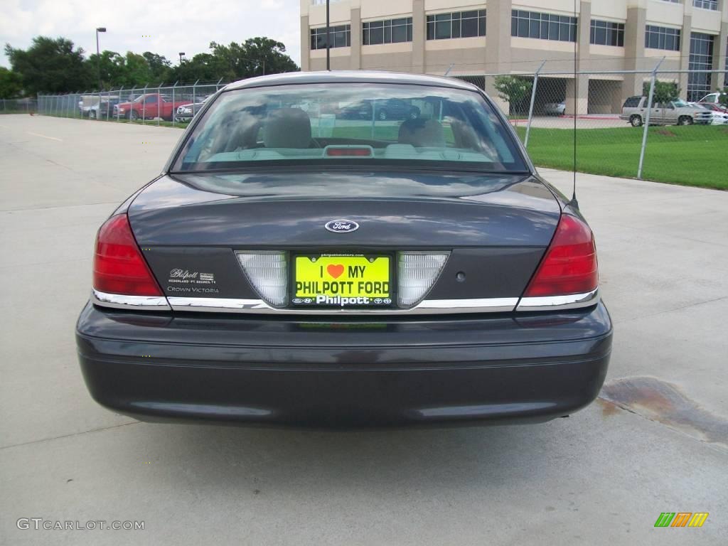 2005 Crown Victoria  - Midnight Grey Metallic / Light Flint photo #4
