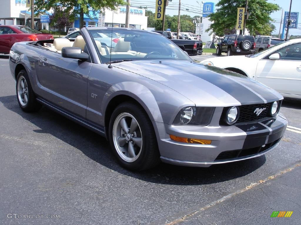 2006 Mustang GT Premium Convertible - Tungsten Grey Metallic / Light Parchment photo #2