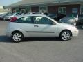 2002 CD Silver Metallic Ford Focus ZX3 Coupe  photo #7