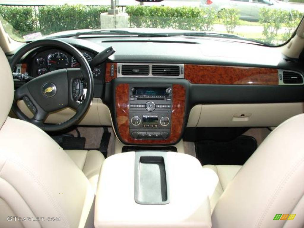 2007 Tahoe LT - Gold Mist Metallic / Light Cashmere/Ebony photo #13