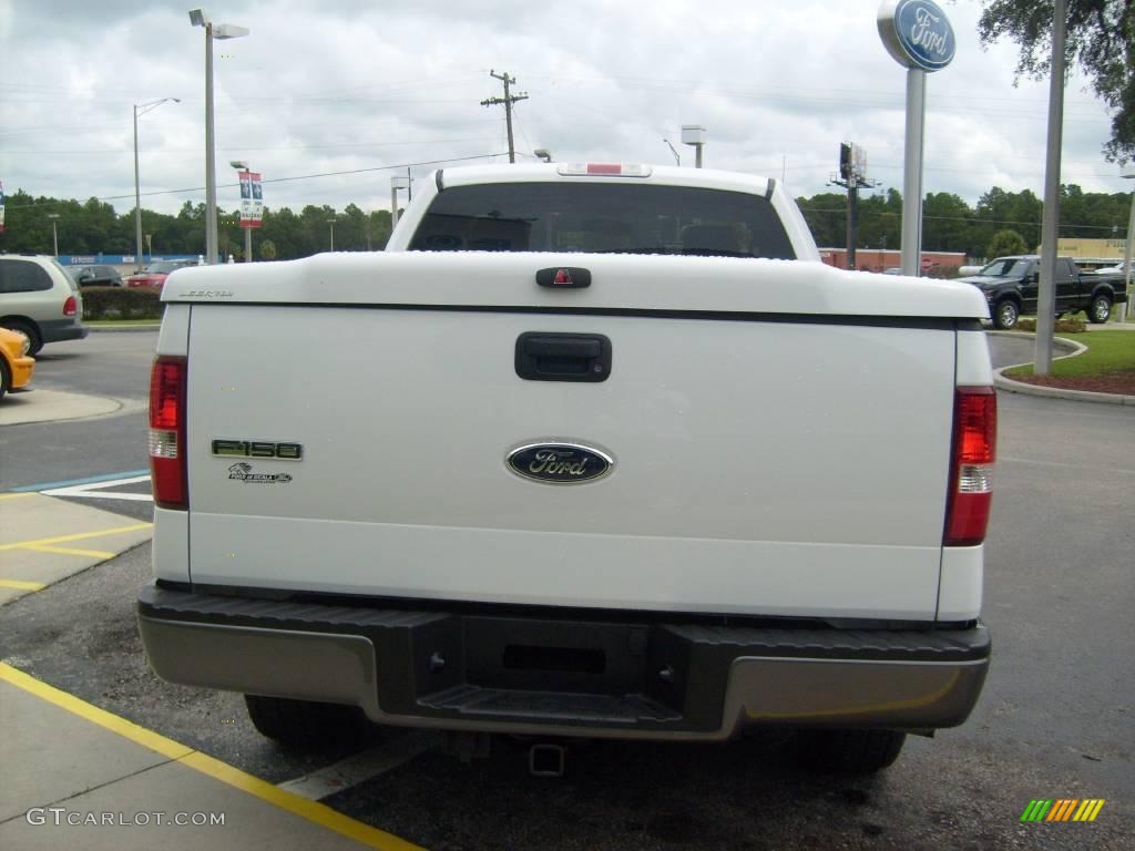 2006 F150 FX4 Regular Cab 4x4 - Oxford White / Black/Medium Flint photo #4