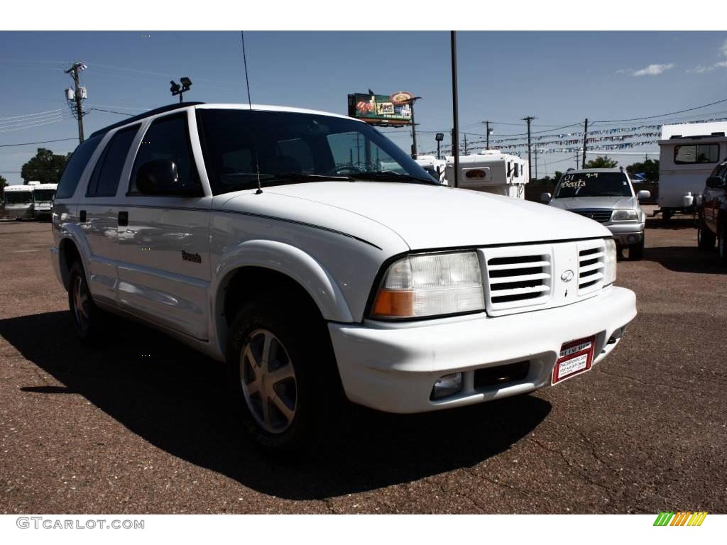 1998 Bravada AWD - White / Graphite photo #2