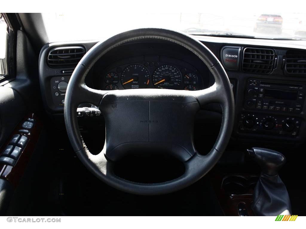1998 Bravada AWD - White / Graphite photo #8