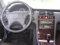 Black - E 320 Sedan Photo No. 19