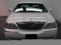 2004 Vibrant White Lincoln Town Car Signature  photo #8