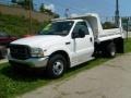 2002 Oxford White Ford F350 Super Duty XL Regular Cab Chassis Dump Truck  photo #1