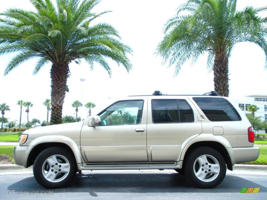 2002 QX4 4x4 - Golden Sand Metallic / Stone Beige photo #1