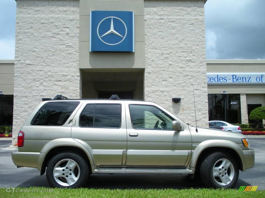 2002 QX4 4x4 - Golden Sand Metallic / Stone Beige photo #5