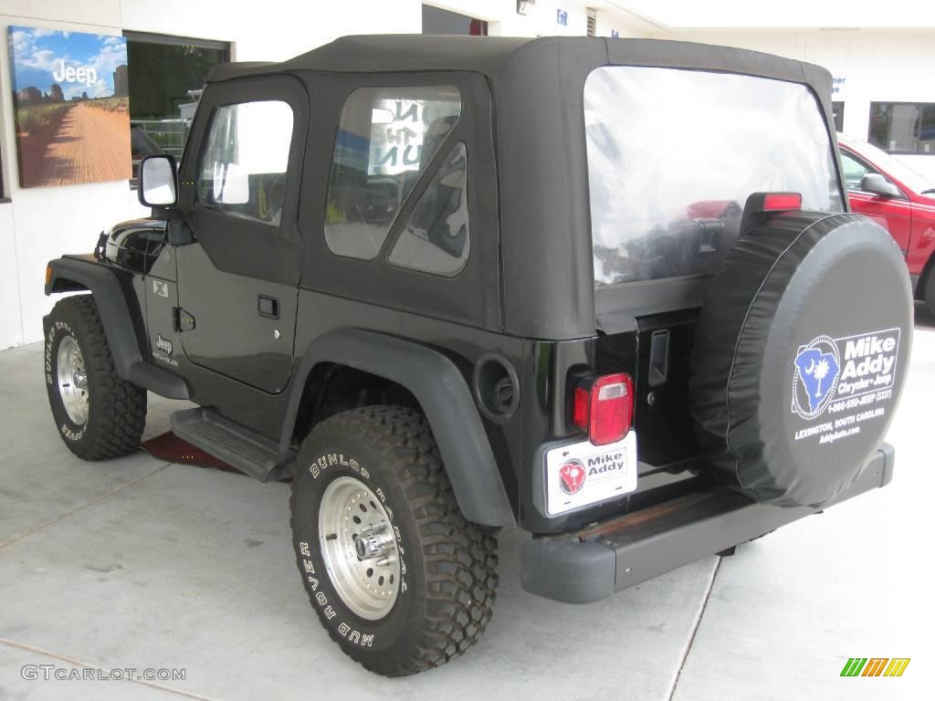 2004 Wrangler X 4x4 - Black / Dark Slate Gray photo #4