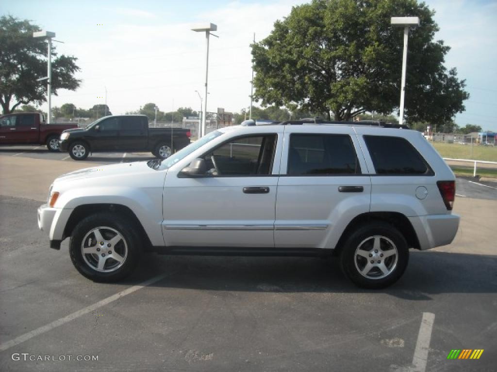 2005 Grand Cherokee Laredo - Bright Silver Metallic / Medium Slate Gray photo #1