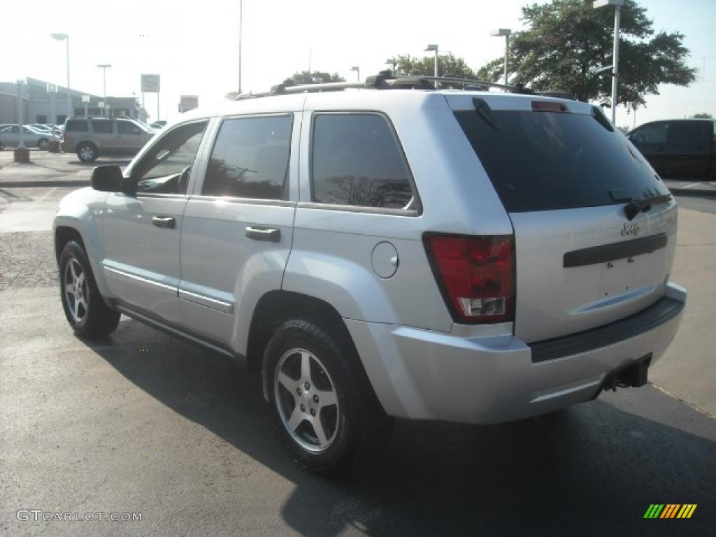 2005 Grand Cherokee Laredo - Bright Silver Metallic / Medium Slate Gray photo #6