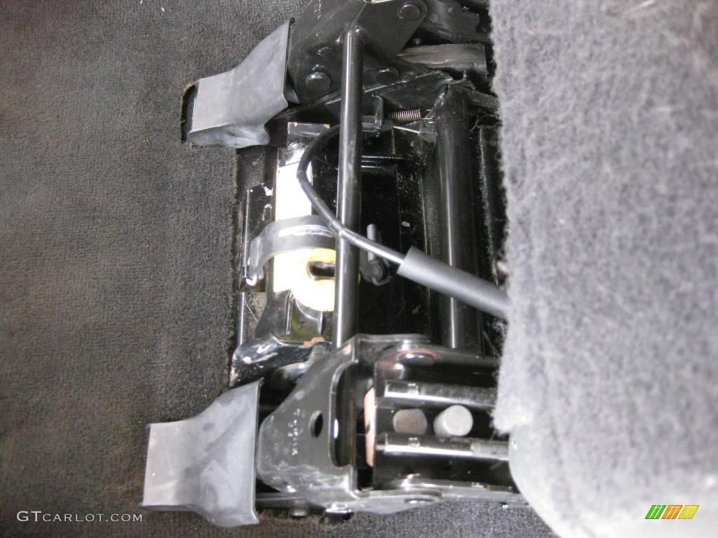 2004 Wrangler X 4x4 - Black / Dark Slate Gray photo #22