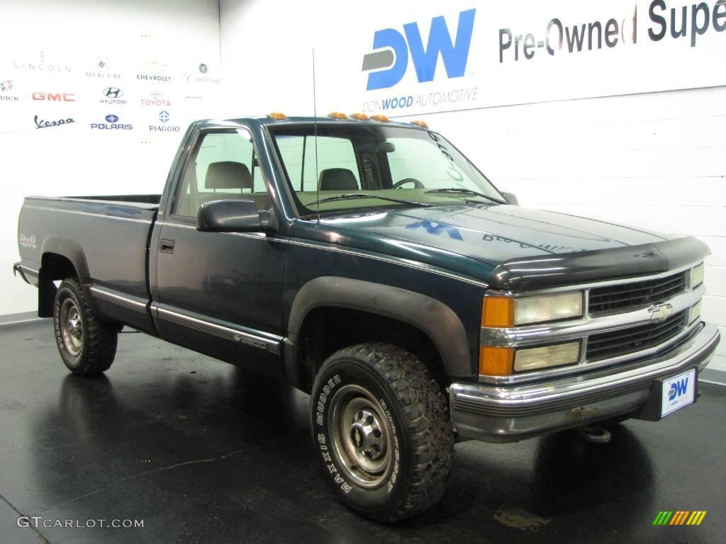 1998 C/K 3500 K3500 Cheyenne Regular Cab 4x4 - Meadow Green Metallic / Neutral photo #1