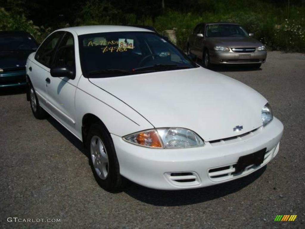 2002 Cavalier Sedan - Bright White / Graphite photo #1