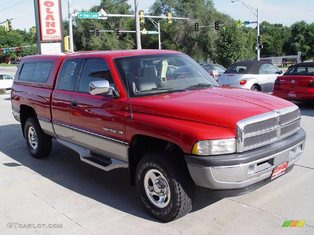 1996 Ram 1500 SLT Extended Cab 4x4 - Flame Red / Gray photo #4