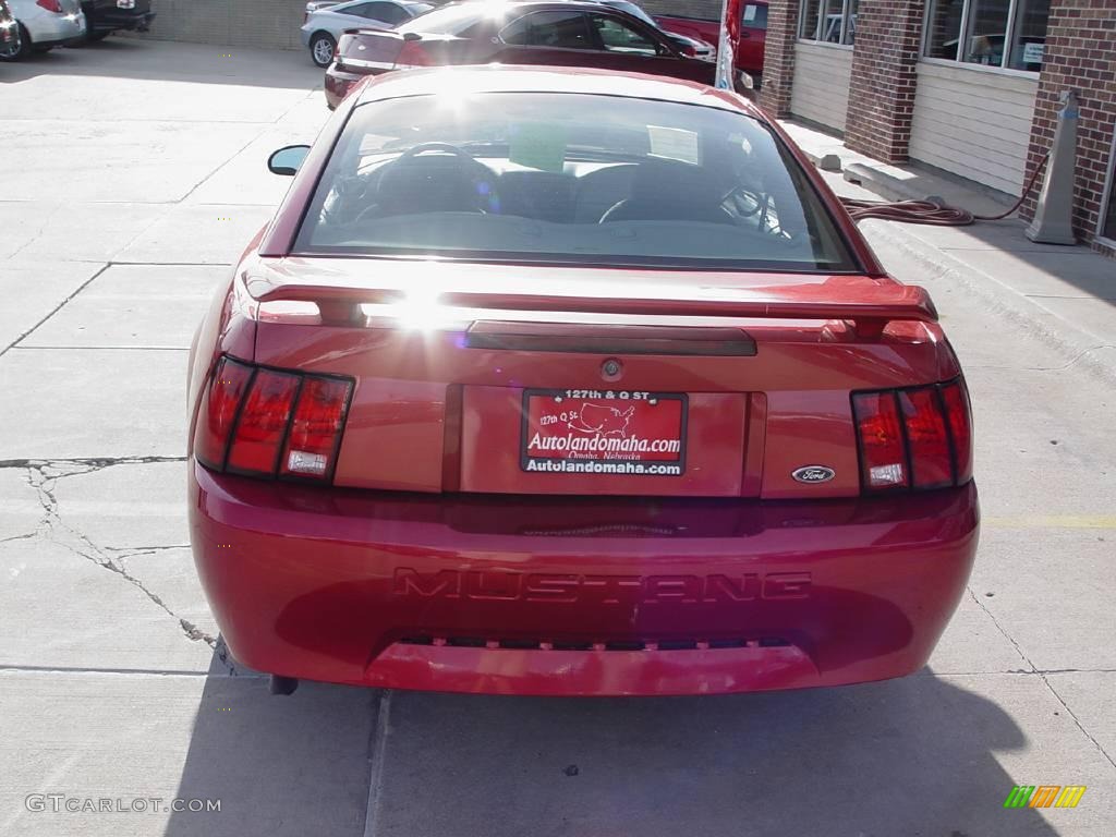 2001 Mustang V6 Coupe - Laser Red Metallic / Medium Graphite photo #6