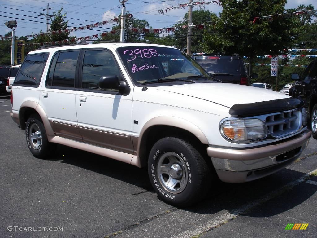 1996 Explorer Eddie Bauer 4x4 - Oxford White / Beige photo #2