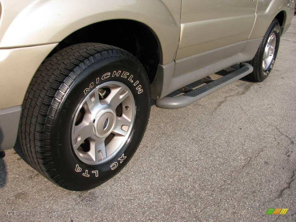 2003 Explorer Sport XLT 4x4 - Harvest Gold Metallic / Medium Parchment Beige photo #3