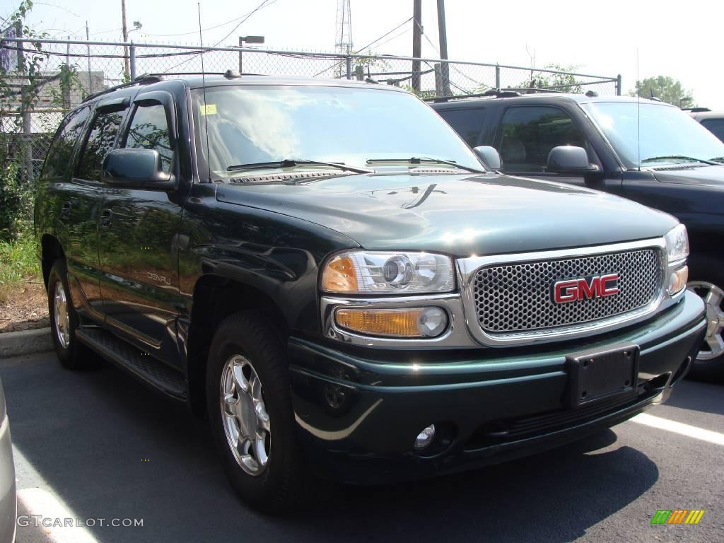 2004 Yukon Denali AWD - Polo Green Metallic / Sandstone photo #3