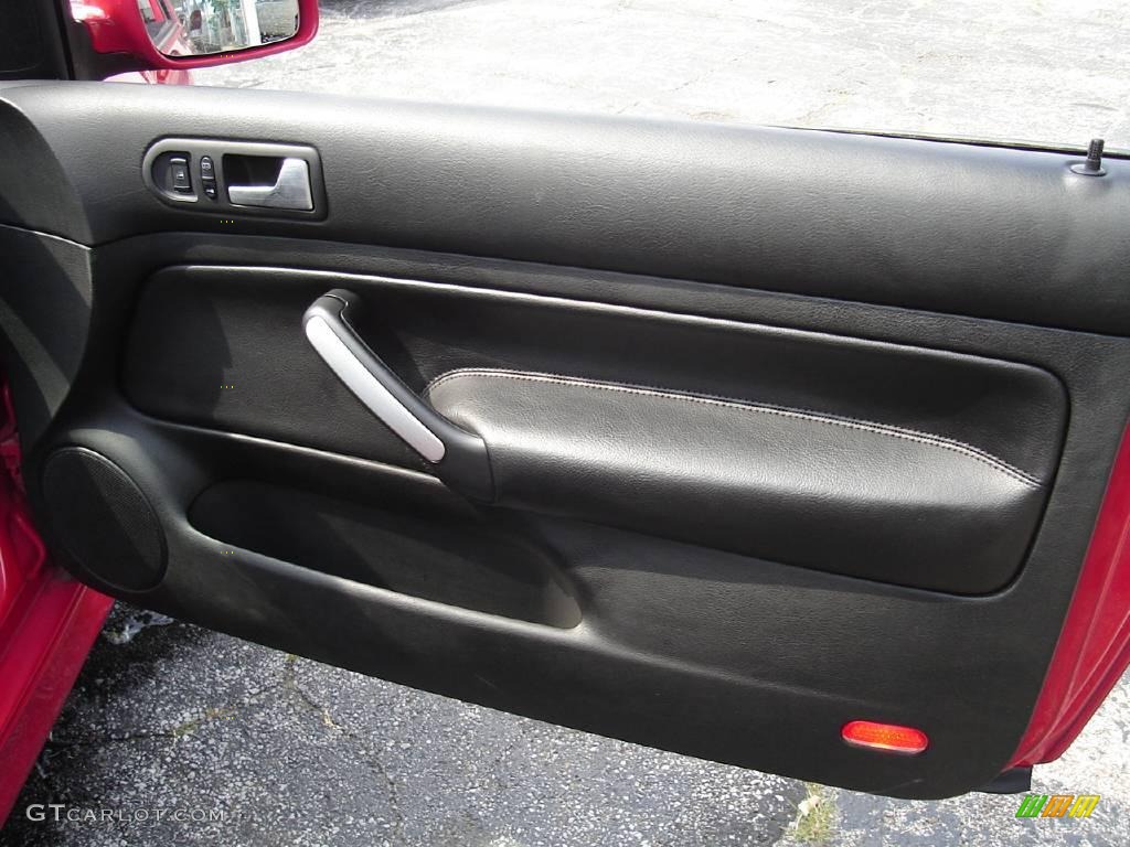 2004 R32  - Tornado Red / Anthracite/Black photo #17