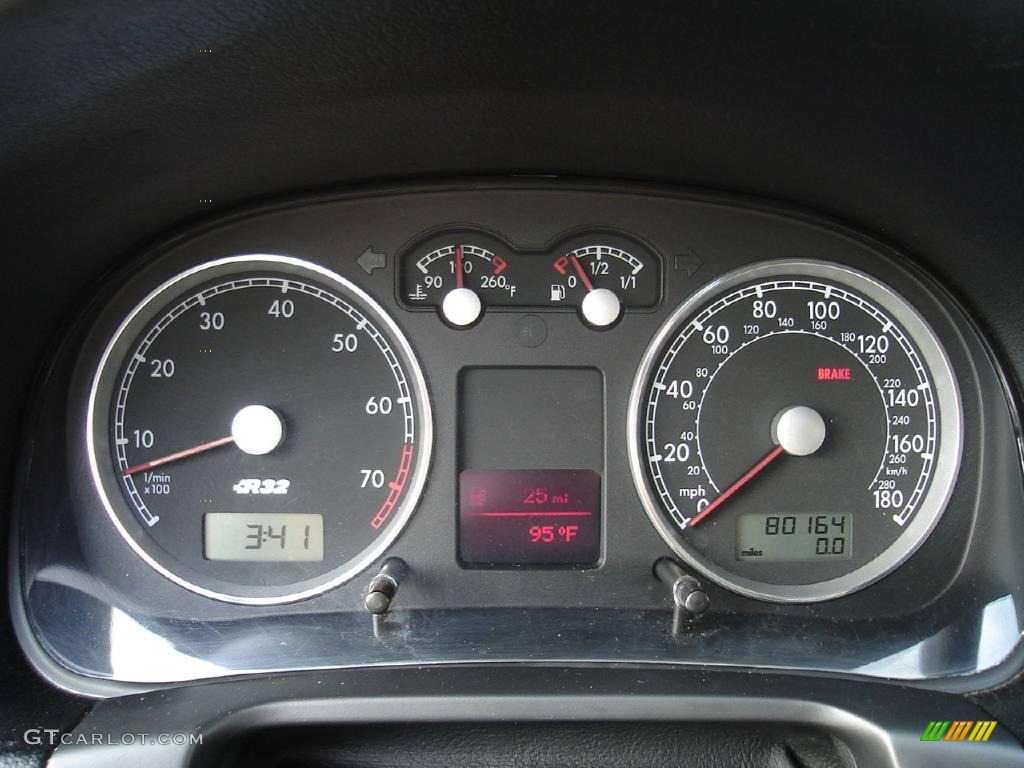 2004 R32  - Tornado Red / Anthracite/Black photo #24