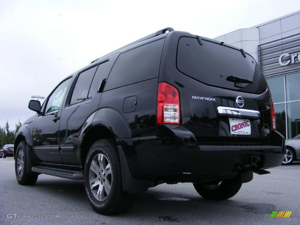 2009 Pathfinder SE - Super Black / Graphite photo #8