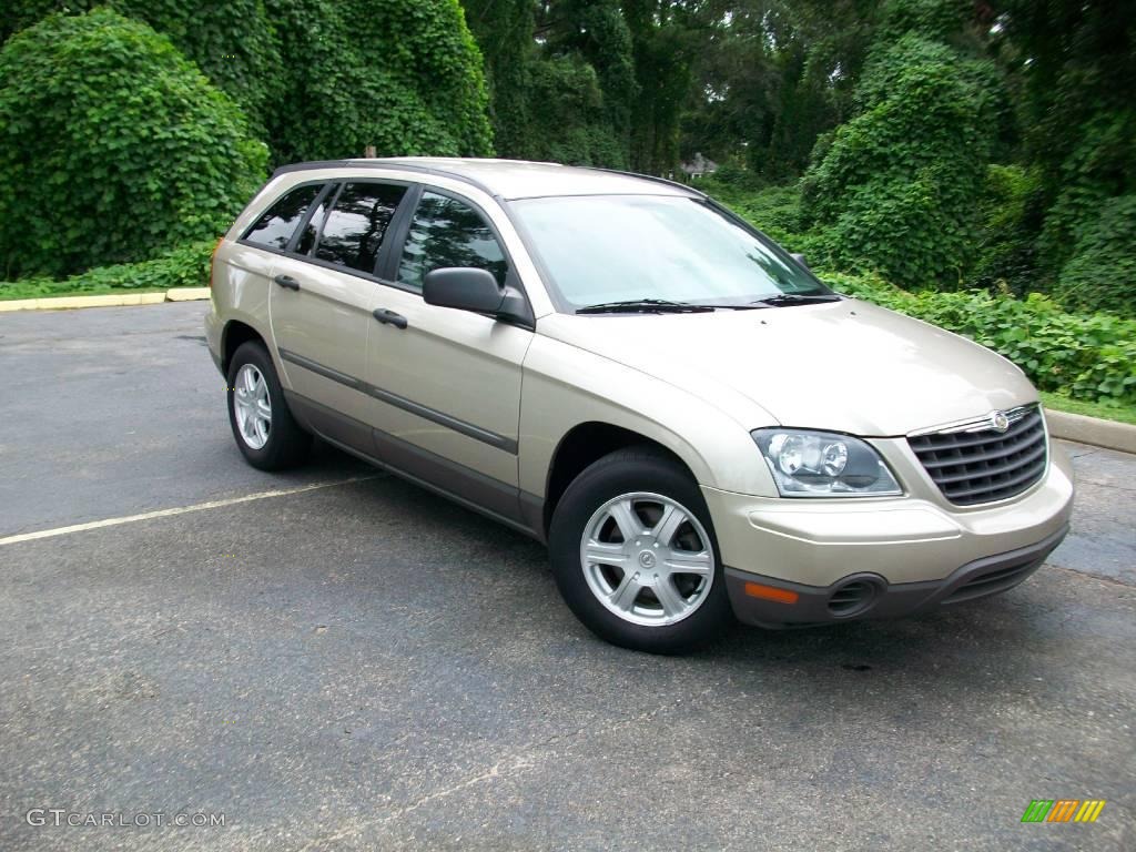 2006 Pacifica  - Linen Gold Metallic Pearl / Light Taupe photo #1