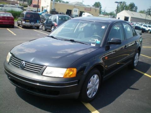 1998 Volkswagen Passat GLS 1.8T Sedan Data, Info and Specs
