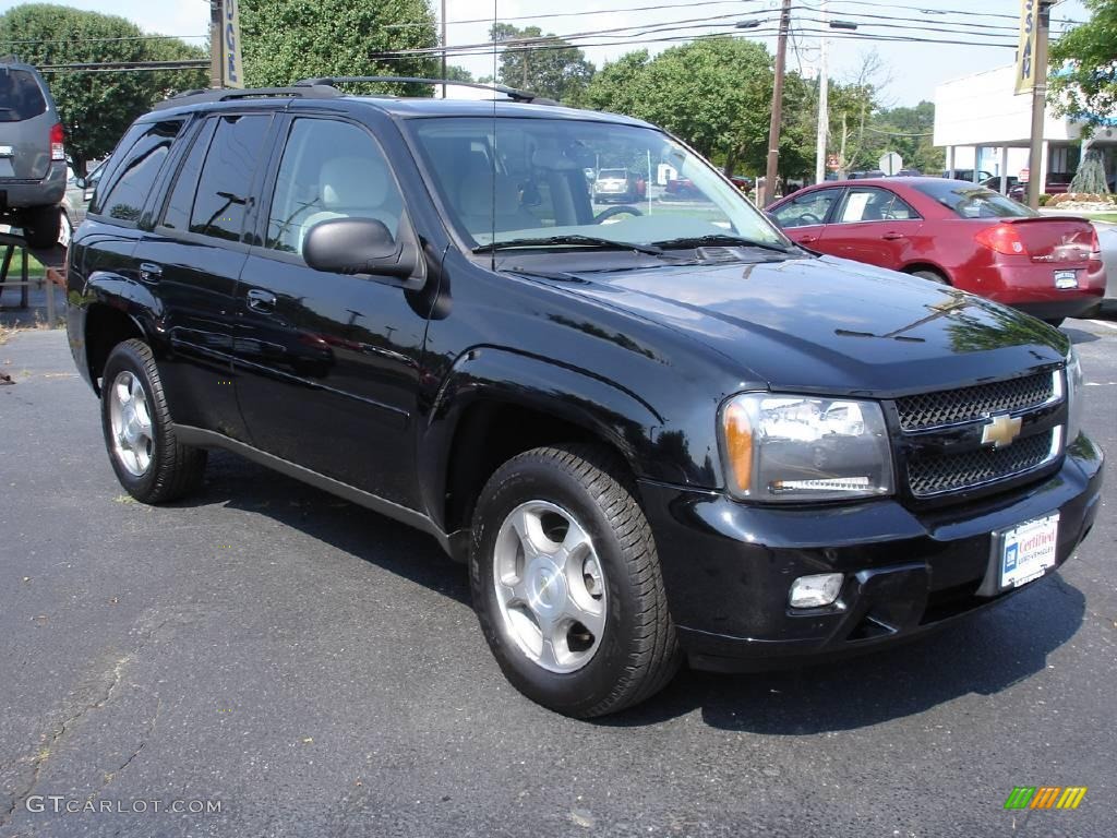 2008 TrailBlazer LT 4x4 - Black / Light Gray photo #2