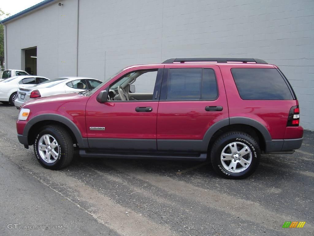 2006 Explorer XLT 4x4 - Redfire Metallic / Stone photo #2